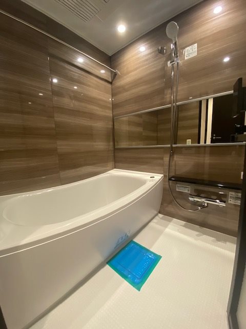 2-Bedroom Condo in Nishigotanda 6