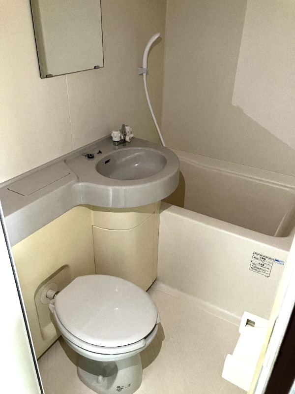 Studio Condo Near Station in Kamimeguro 6
