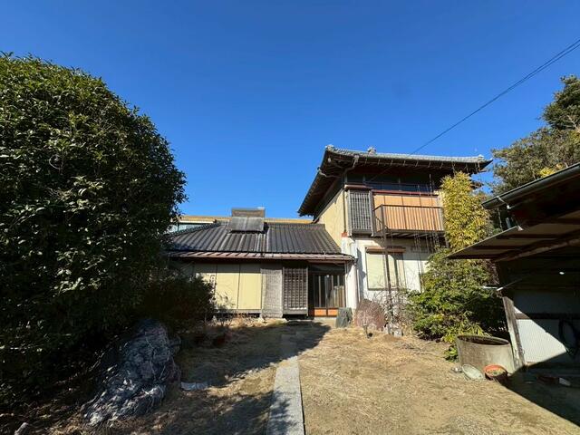 Classic 8-Bedroom House in Atamagawa 1