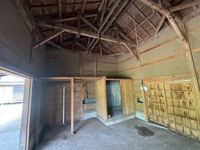 Classic 8-Bedroom House in Atamagawa 3