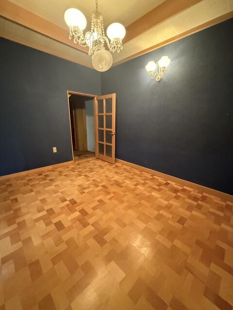 Classic 8-Bedroom House in Atamagawa 8
