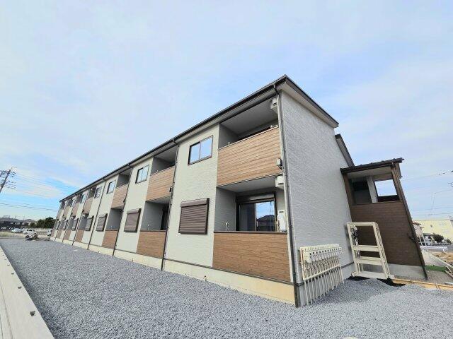 Brand New 2-Bedroom Condo in Shichizacho 1