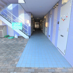 Studio Condo Near Station in Sato 6