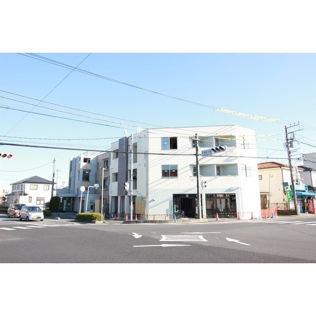 Modern Studio Condo Near Station in Chozoshinden 0