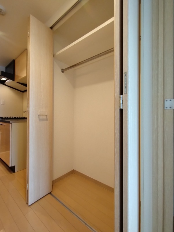 Studio Condo in Ebara 9