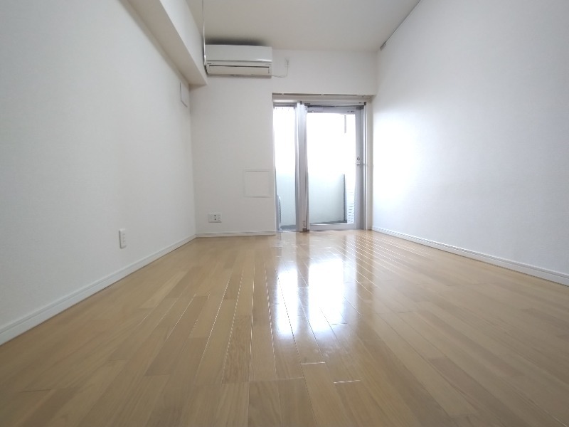 Studio Condo in Ebara 2