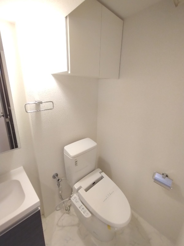 Studio Condo in Ebara 7