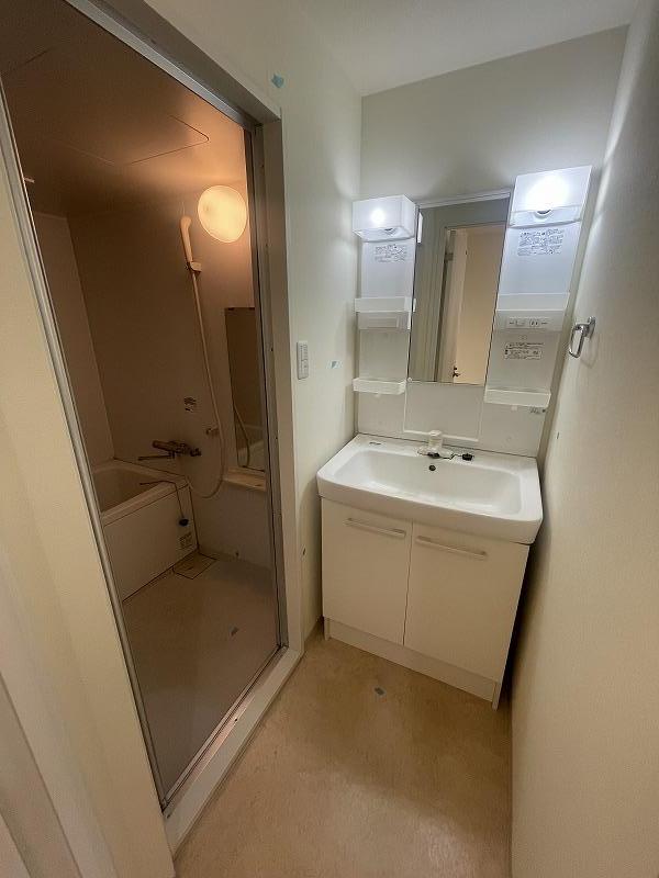 Classic Studio Condo Near Station in Higashikanagawa 4