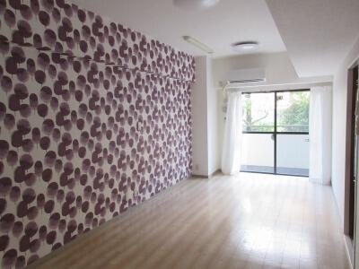 Charming 3-Bedroom Condo Near Station in Kamikodanaka 2