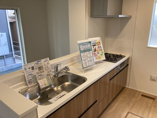 Brand New 4-Bedroom House in Sakamoto 5