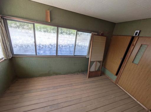 Classic 4-Bedroom House in Asagara 0