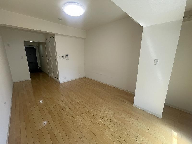 Classic Studio Condo Near Station in Higashikanagawa 2