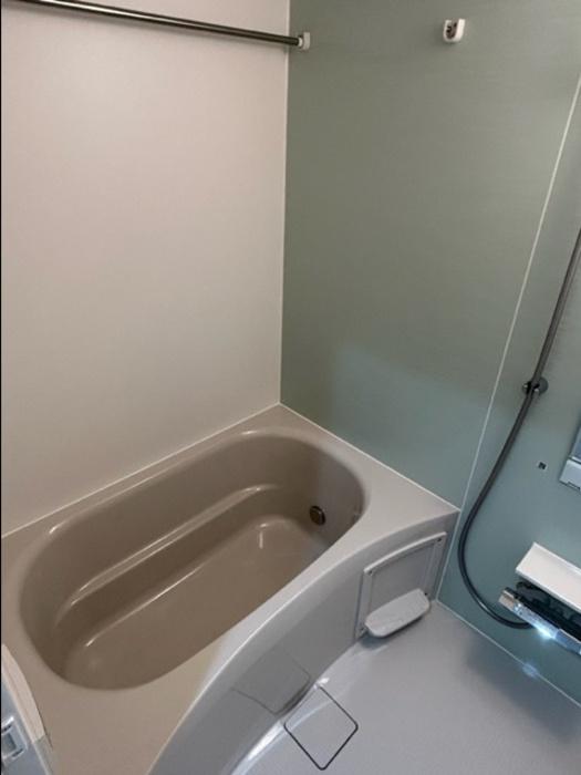 Modern 1-Bedroom Condo in Nagaihigashi 8