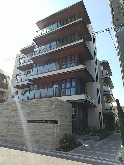 Modern 1-Bedroom Condo in Nagaihigashi 9