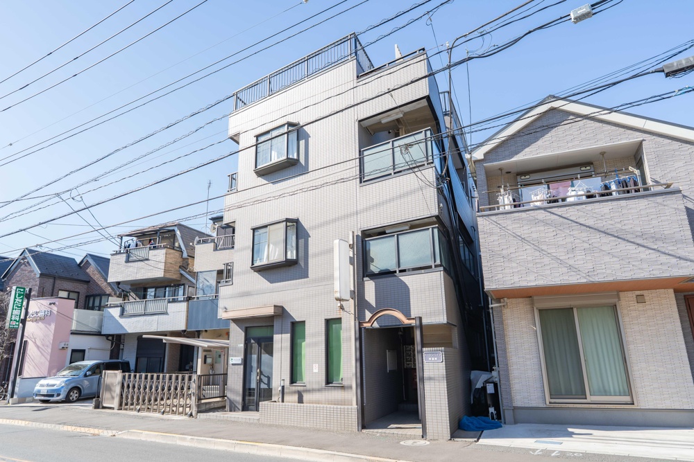 Charming Studio Property in Minamishinozakimachi 0