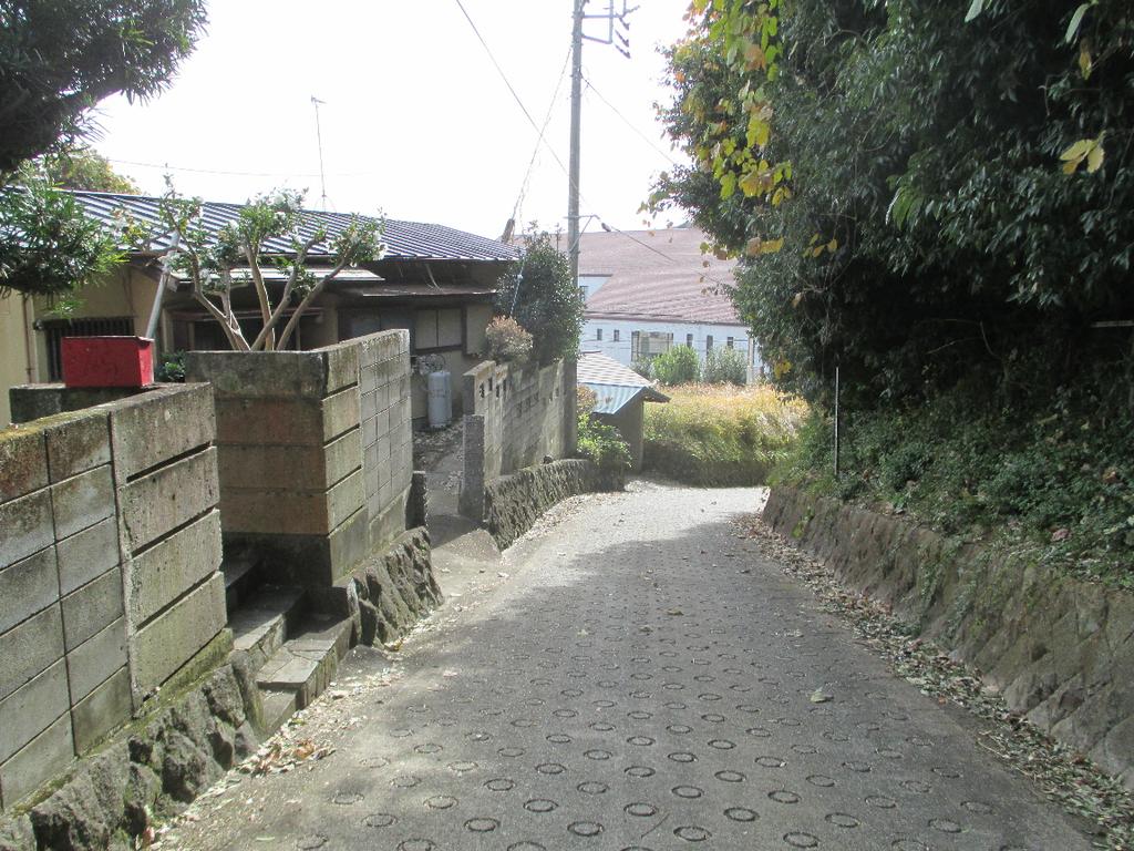 Vintage 4-Bedroom House in Sannomiya 1