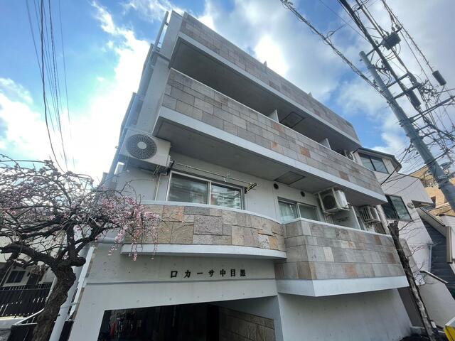 Charming 1-Bedroom Condo Near Station in Nakameguro 1