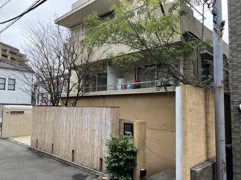 Vintage Studio Condo Near Station in Sarugakucho 0