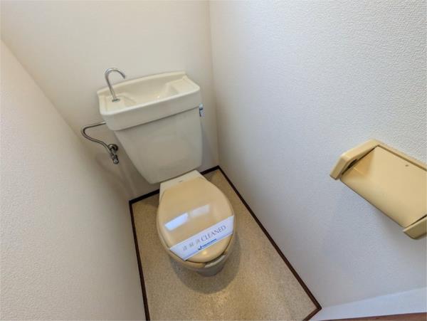 Well-Kept Studio Condo Near Station in Kamimeguro 5