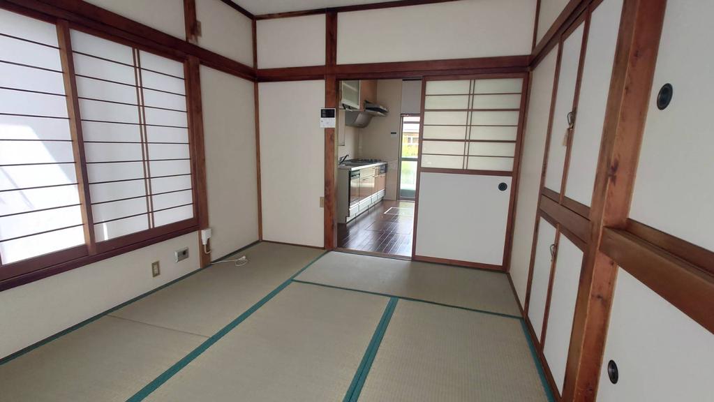 Classic 4-Bedroom House in Ishiwaramachi 6