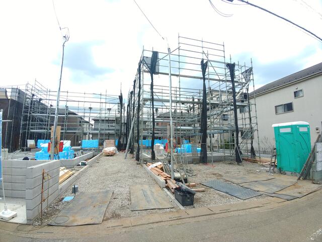 3-Bedroom House in Suwacho 5