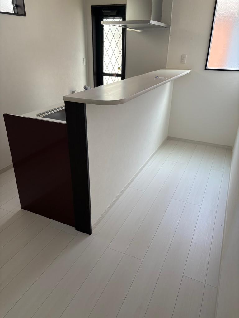Modern 2-Bedroom House in Otsukashimmachi 2