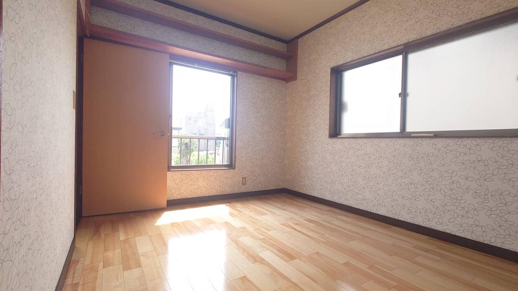 Classic 4-Bedroom House in Ishiwaramachi 8