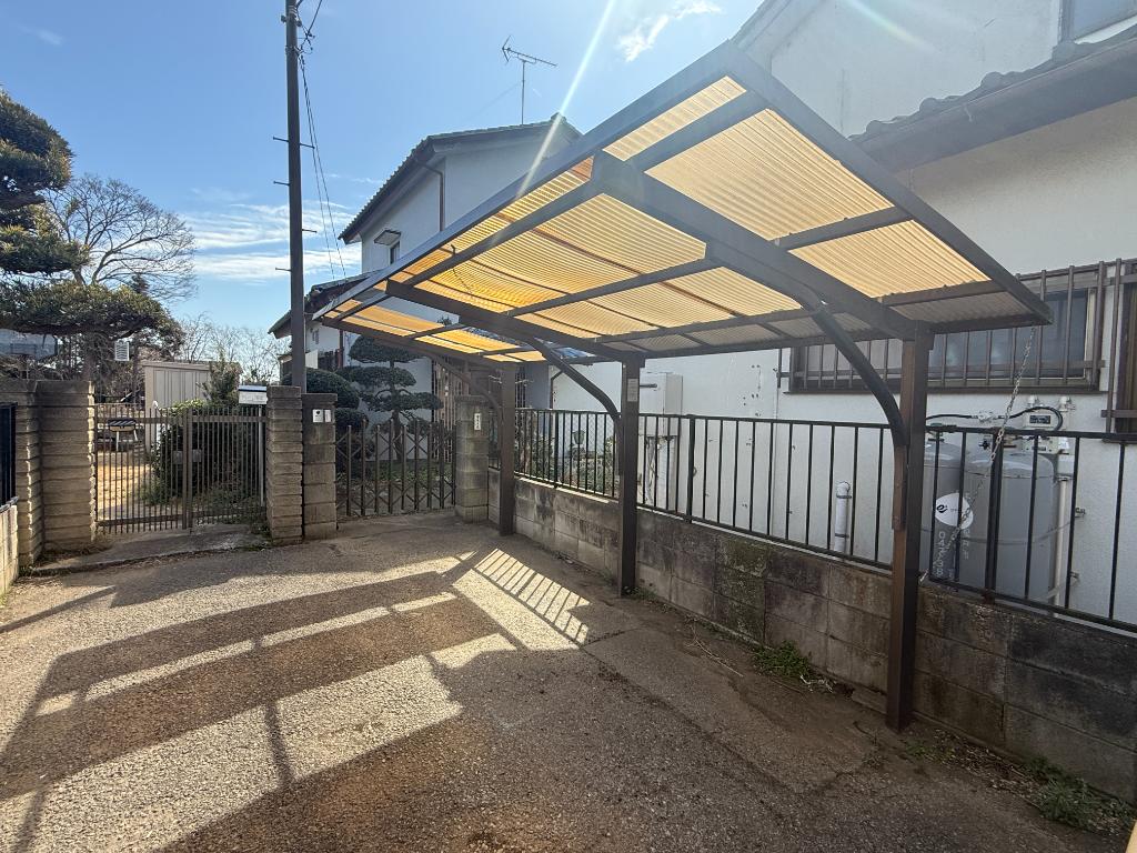 Classic 4-Bedroom House in Koyocho 5