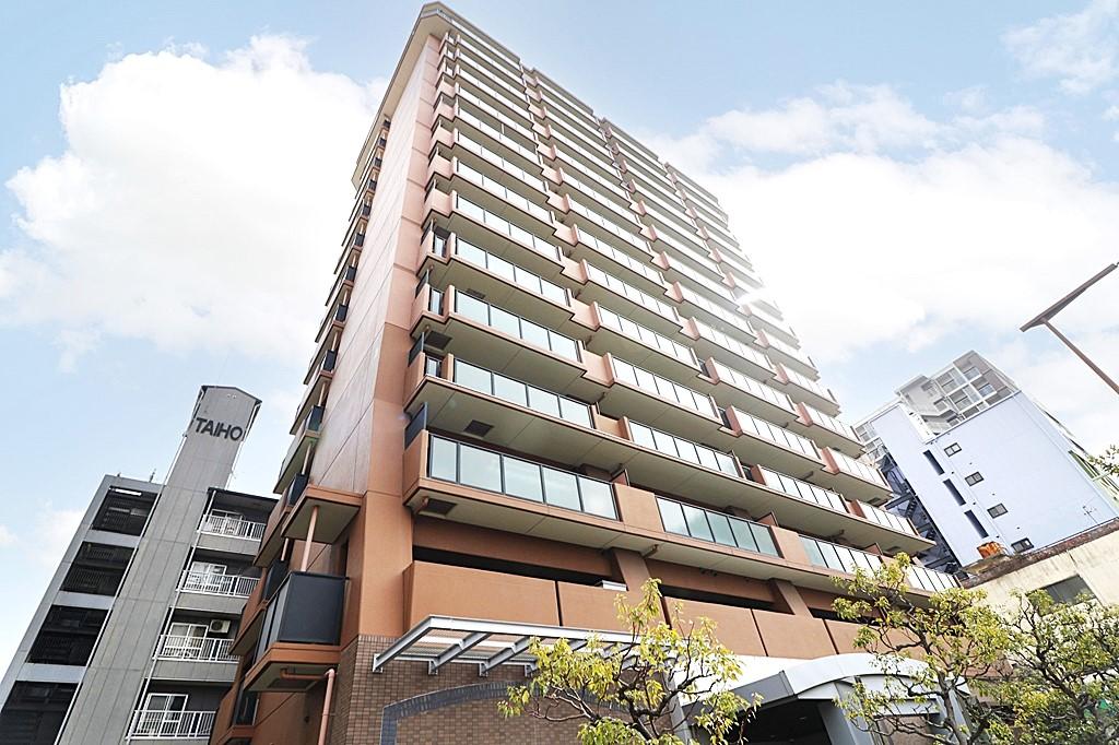 3-Bedroom Condo Near Station in Suwa 0