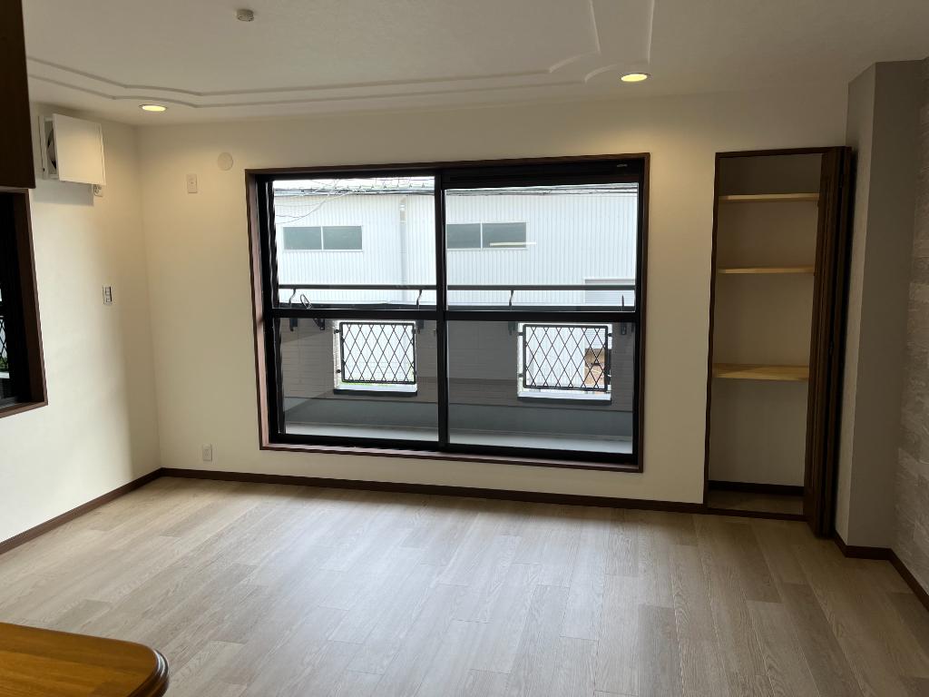 3-Bedroom House in Yasuda 6