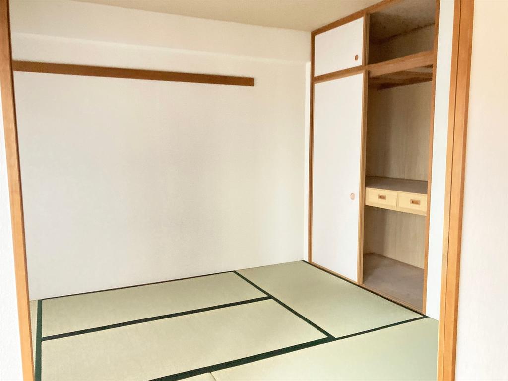 3-Bedroom Condo in Owadamachi 6