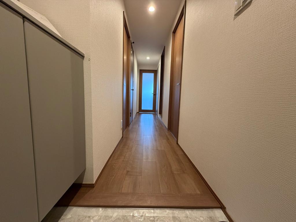 Vintage 3-Bedroom Condo in Higashiyama 8