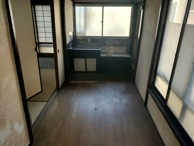 Well-Kept 4-Bedroom House Near Station in Manatsuru 5