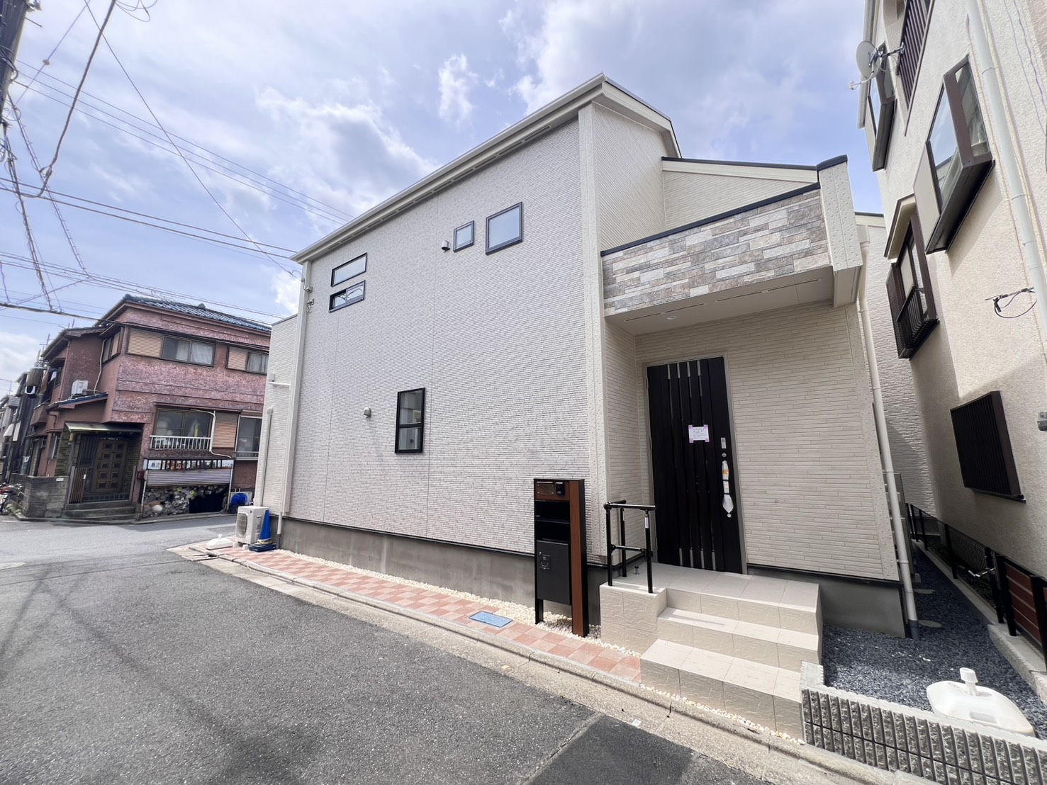 Brand New 4-Bedroom House in Haruecho(4.5-chome) 6