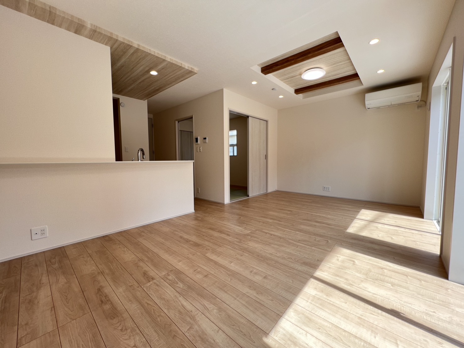 Brand New 4-Bedroom House in Haruecho(4.5-chome) 8