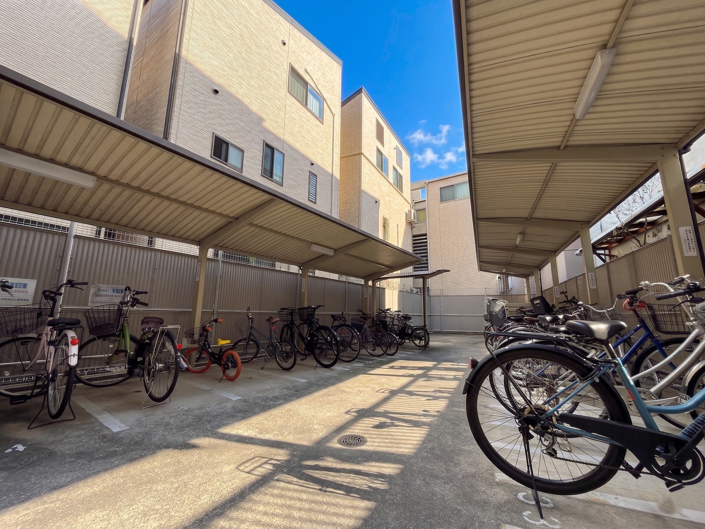 1-Bedroom Condo in Honden 9