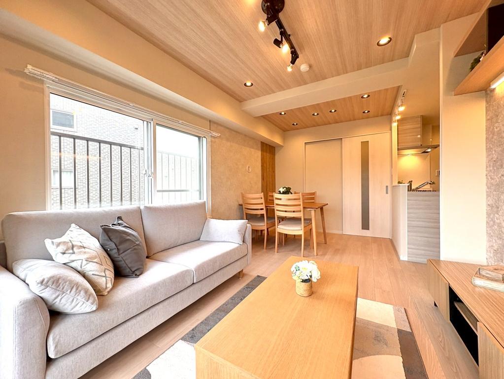 Classic 2-Bedroom Condo Near Station in Nishigahara 3