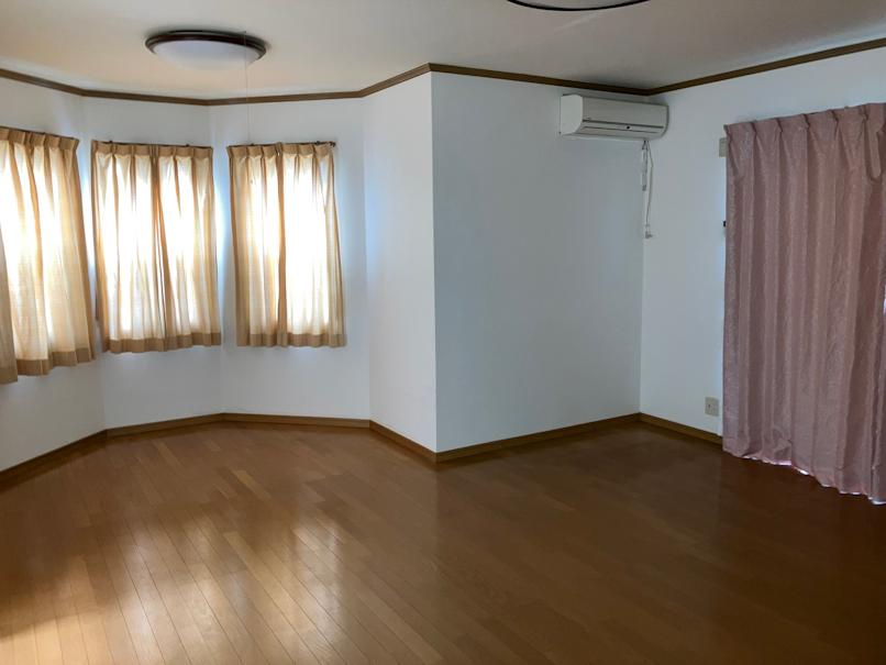 4-Bedroom House in Negishi 3