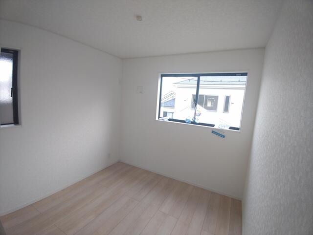 Brand New 4-Bedroom House in Shinko 2