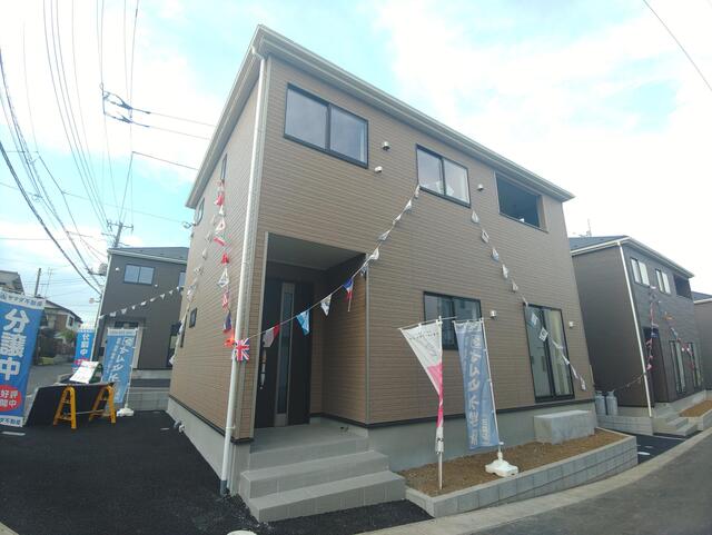 Brand New 4-Bedroom House in Shinko 8