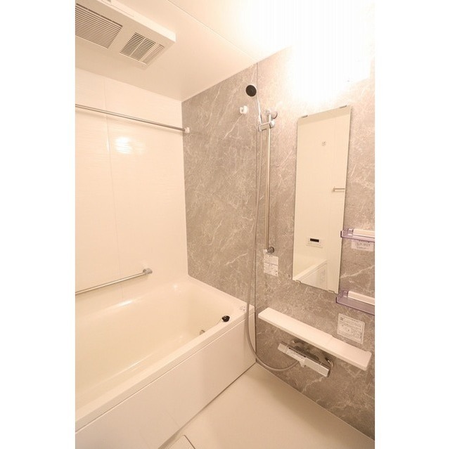 Brand New 2-Bedroom Condo Near Station in Honcho 5