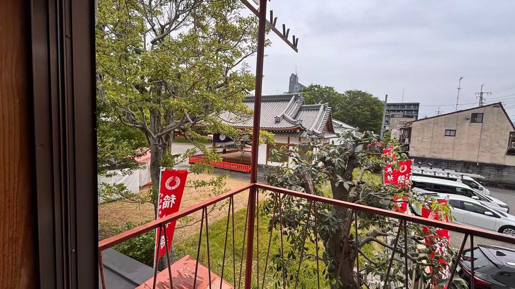 Charming 5-Bedroom House Near Station in Nishikujo ikenochicho 3