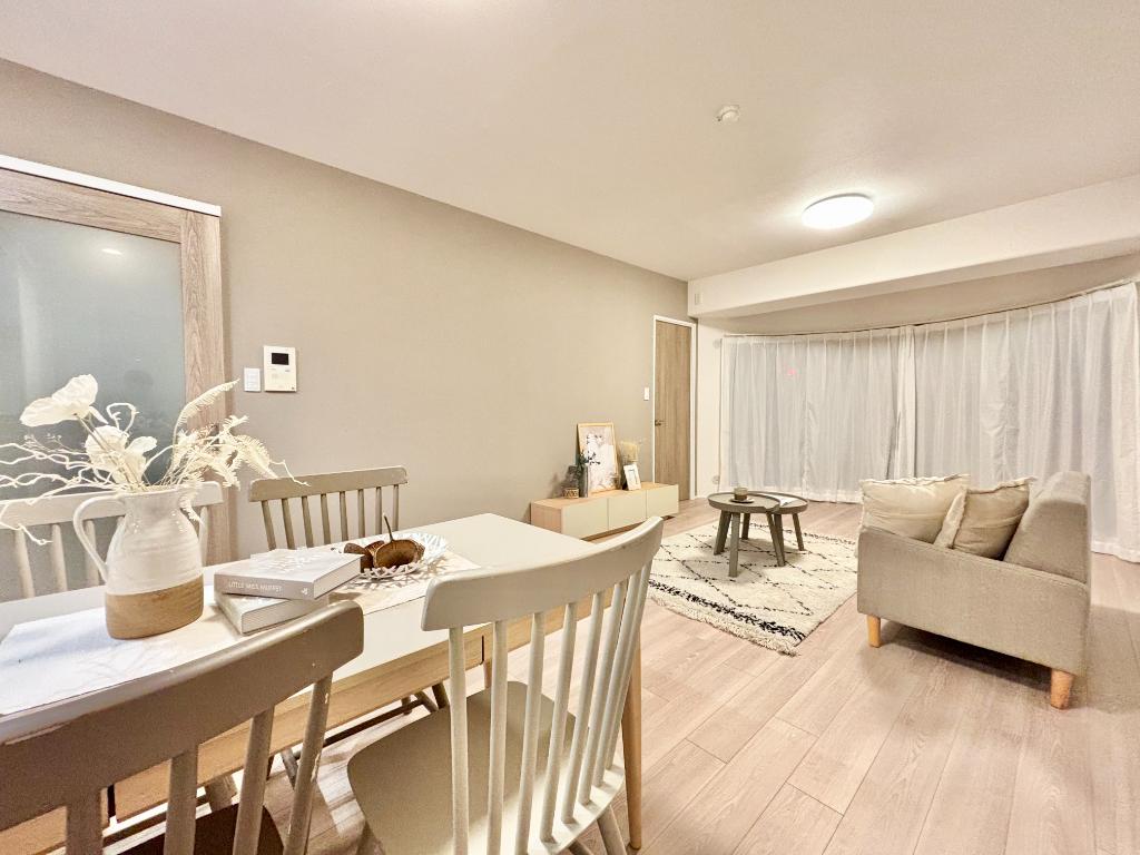 Charming 3-Bedroom Condo in Sangenyahigashi 2