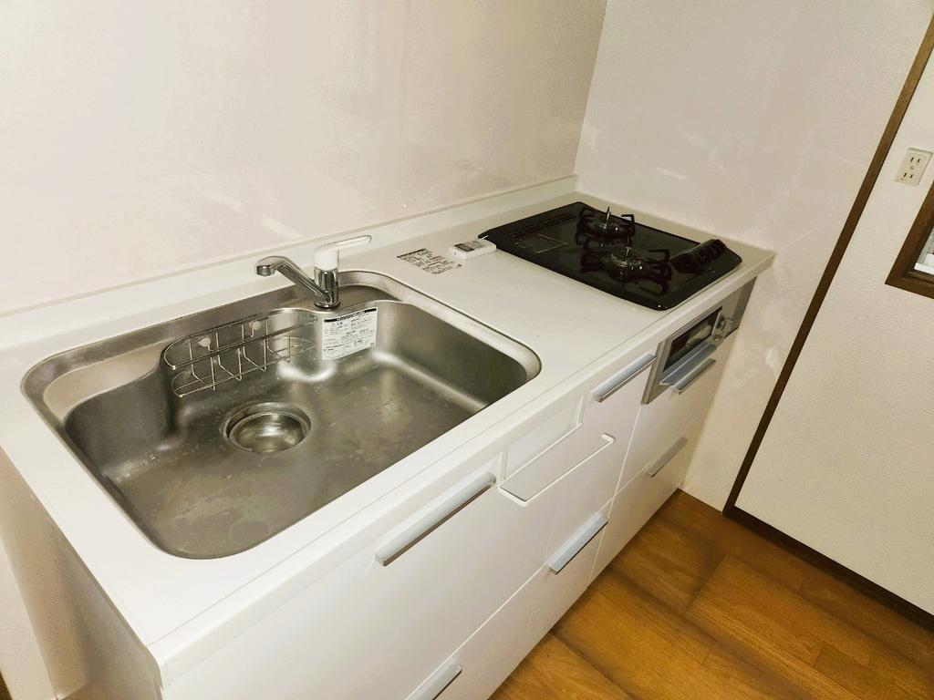 Classic 3-Bedroom House in Nishimatsugaoka 6