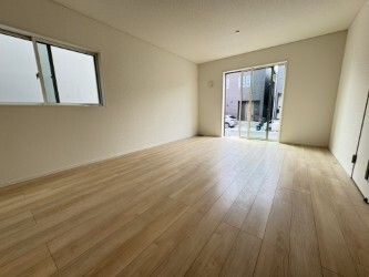 Brand New 3-Bedroom House in Shake 4