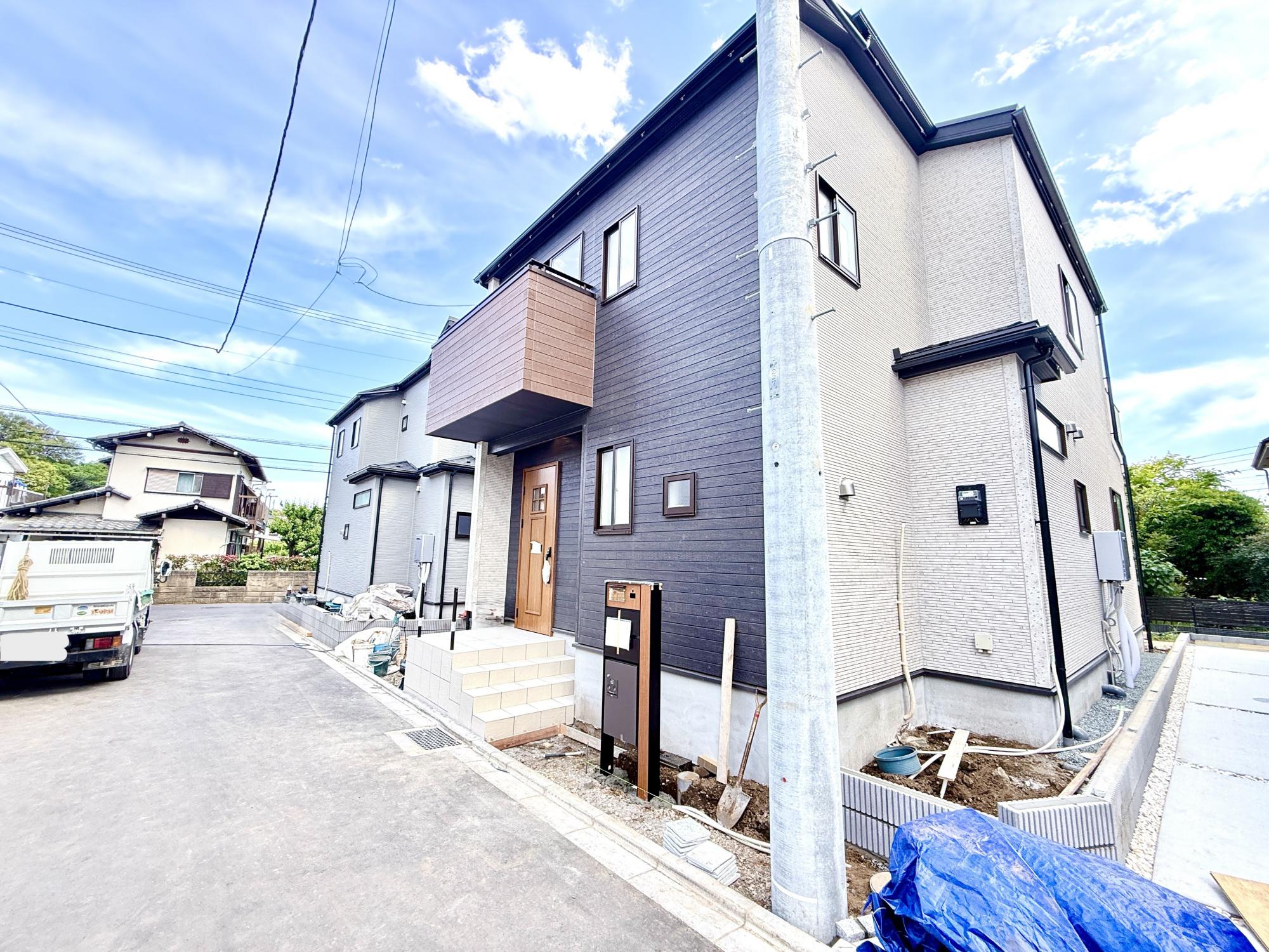 Brand New 4-Bedroom House in Sagamiono 6