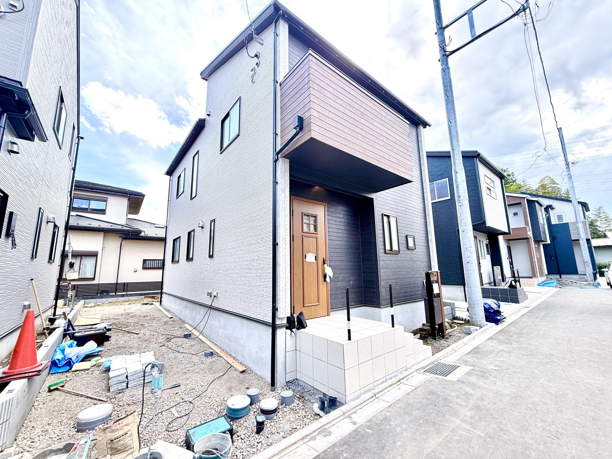 Brand New 4-Bedroom House in Sagamiono 7