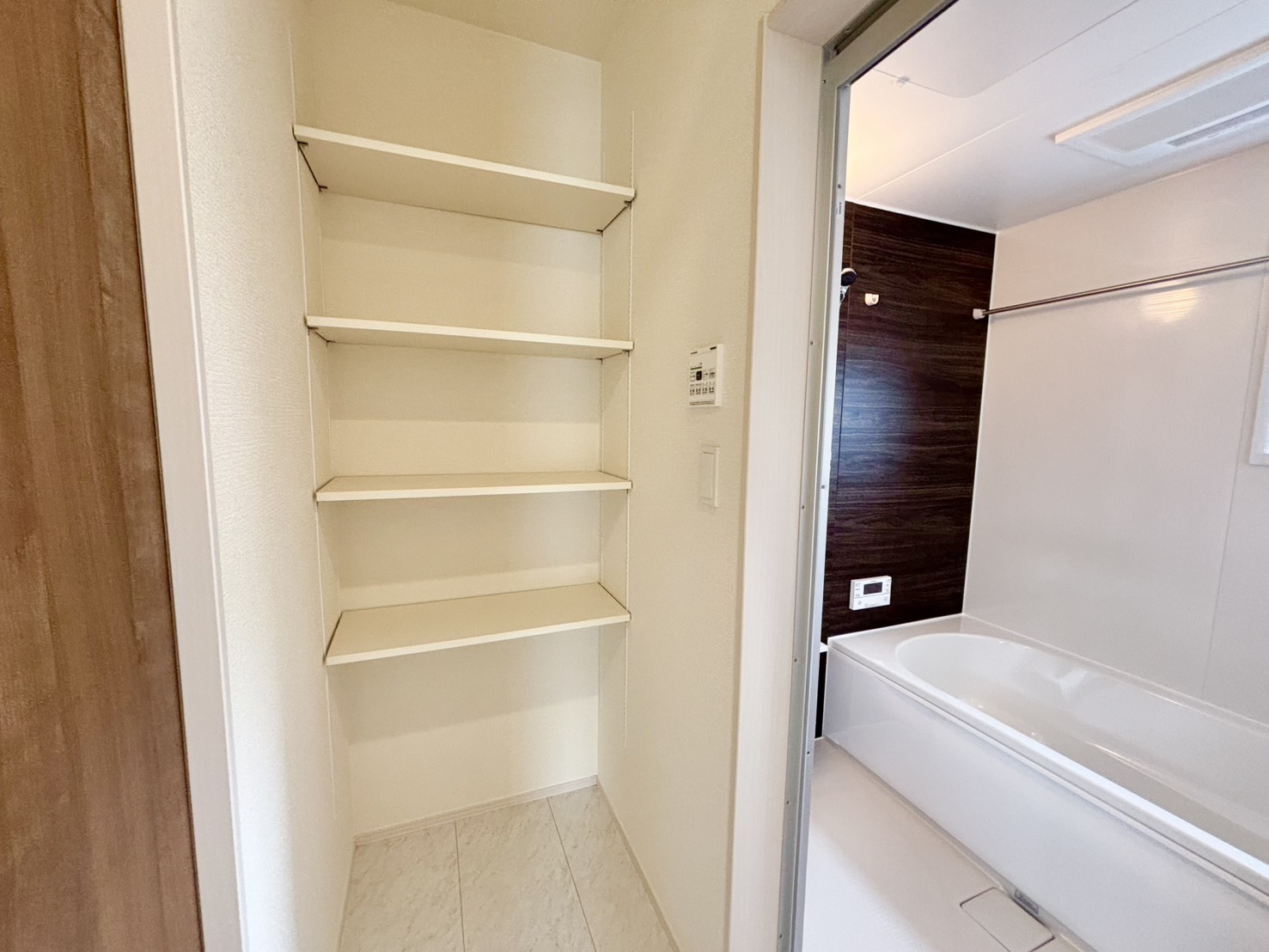 Brand New 4-Bedroom House Near Station in Haginodai 8