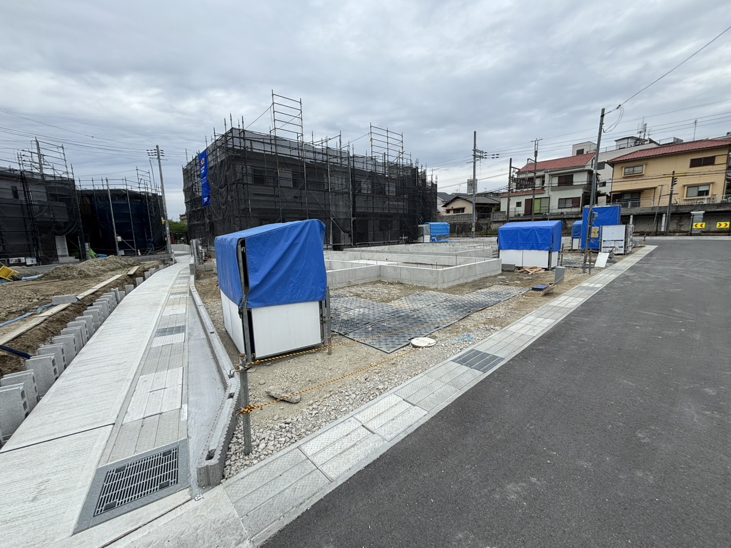 Brand New 4-Bedroom House Near Station in Nakanabata 9