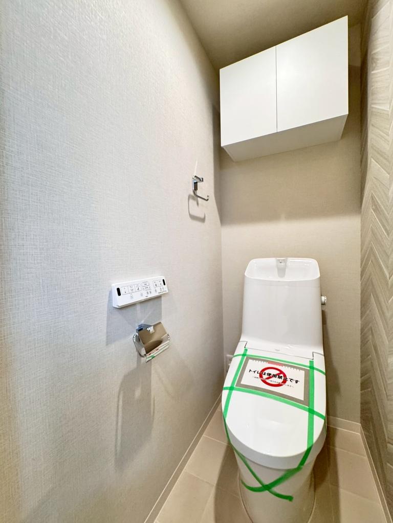 Charming 3-Bedroom Condo Near Station in Katase kaigan 6